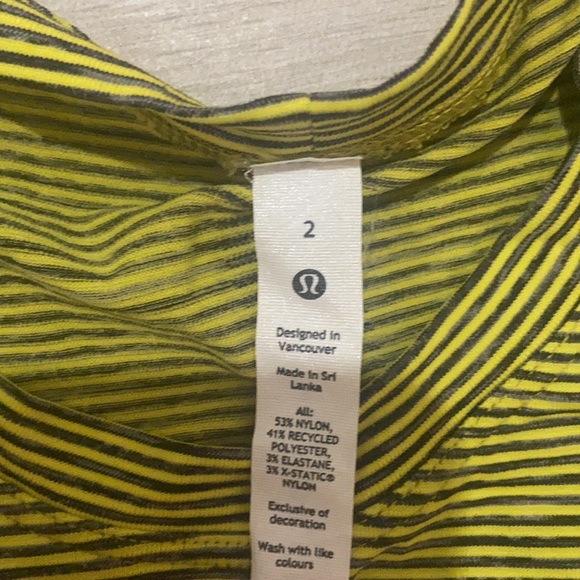 Lululemon swiftly size 2 - Picture 2 of 2